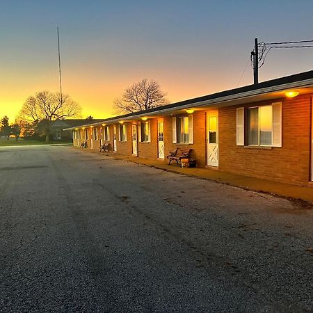 Oyo Hotel Prairie Winds Carthage Keokuk Hwy 136 Εξωτερικό φωτογραφία