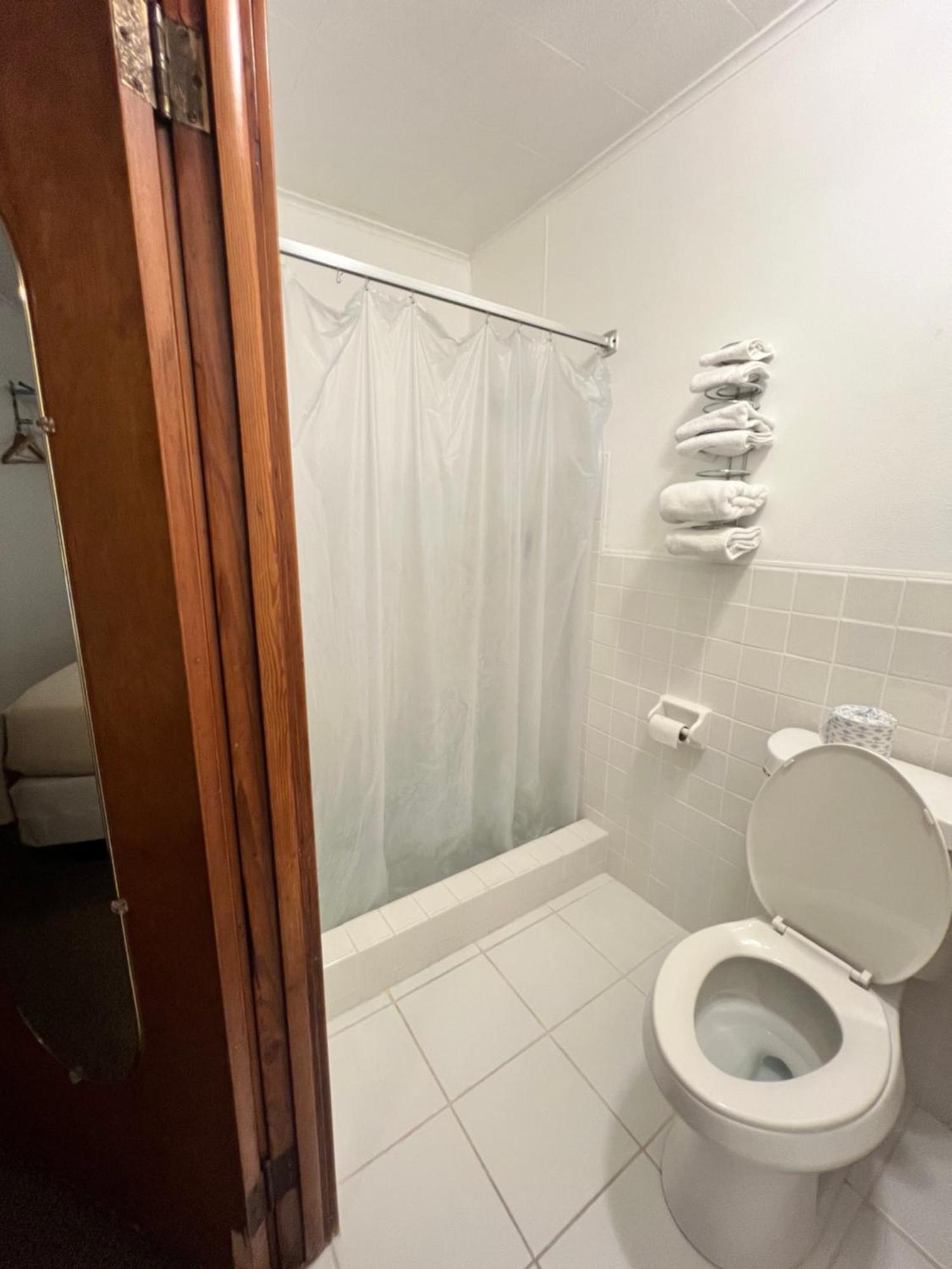 Oyo Hotel Prairie Winds Carthage Keokuk Hwy 136 Εξωτερικό φωτογραφία
