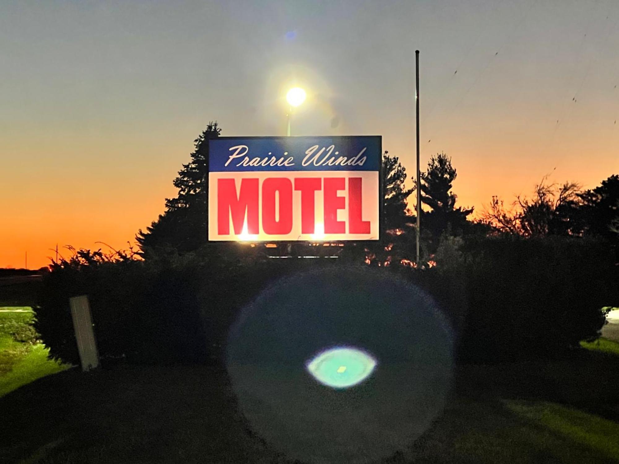 Oyo Hotel Prairie Winds Carthage Keokuk Hwy 136 Εξωτερικό φωτογραφία